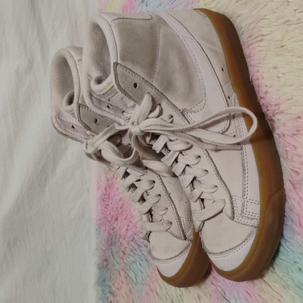 (X-106) Nike Blazer Mid 77 Pearl Pink Hi Top Shoes Sz.5 Women's Gently Worn